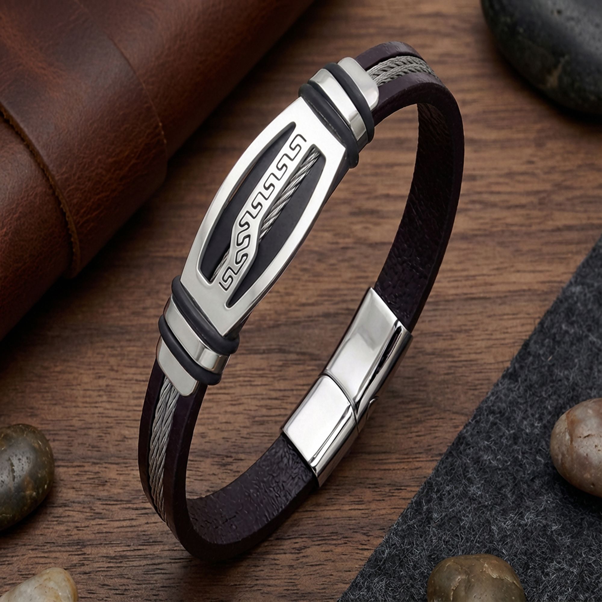 
             Ranel Takı Deri Kordonlu Çelik Halat Erkek Bileklik 38104B17D6 
        