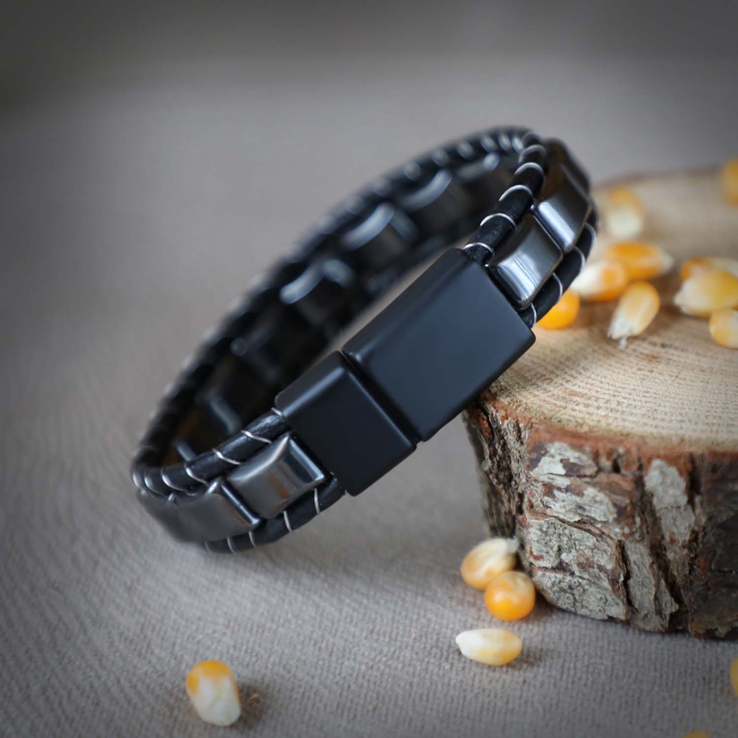 
             Ranel Takı Hematit Örmeli Deri Bileklik 38102B2D8M04 
        