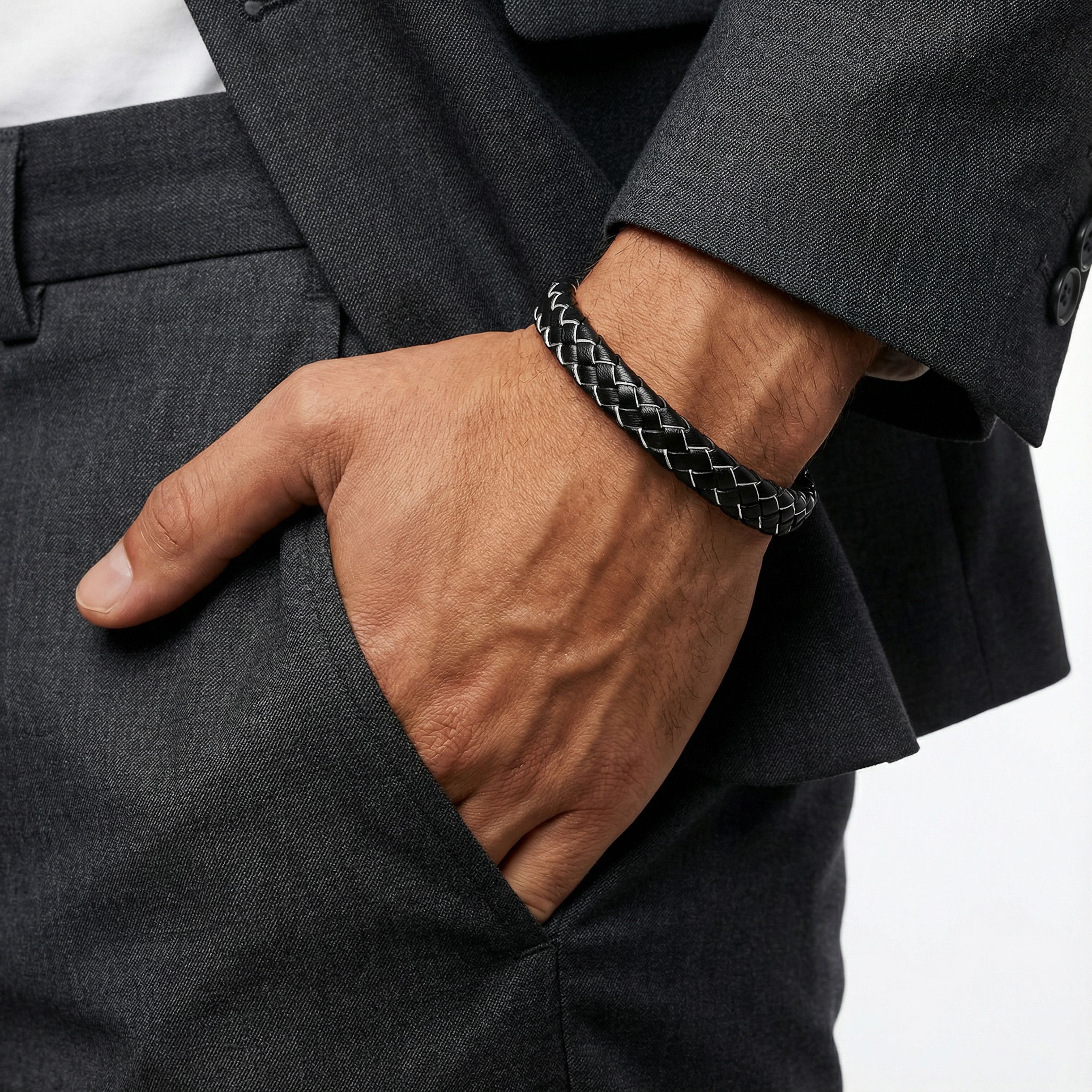 
             Ranel Takı Siyah Beyaz Deri Örgü Çelik Bileklik 38103B4D1 
        